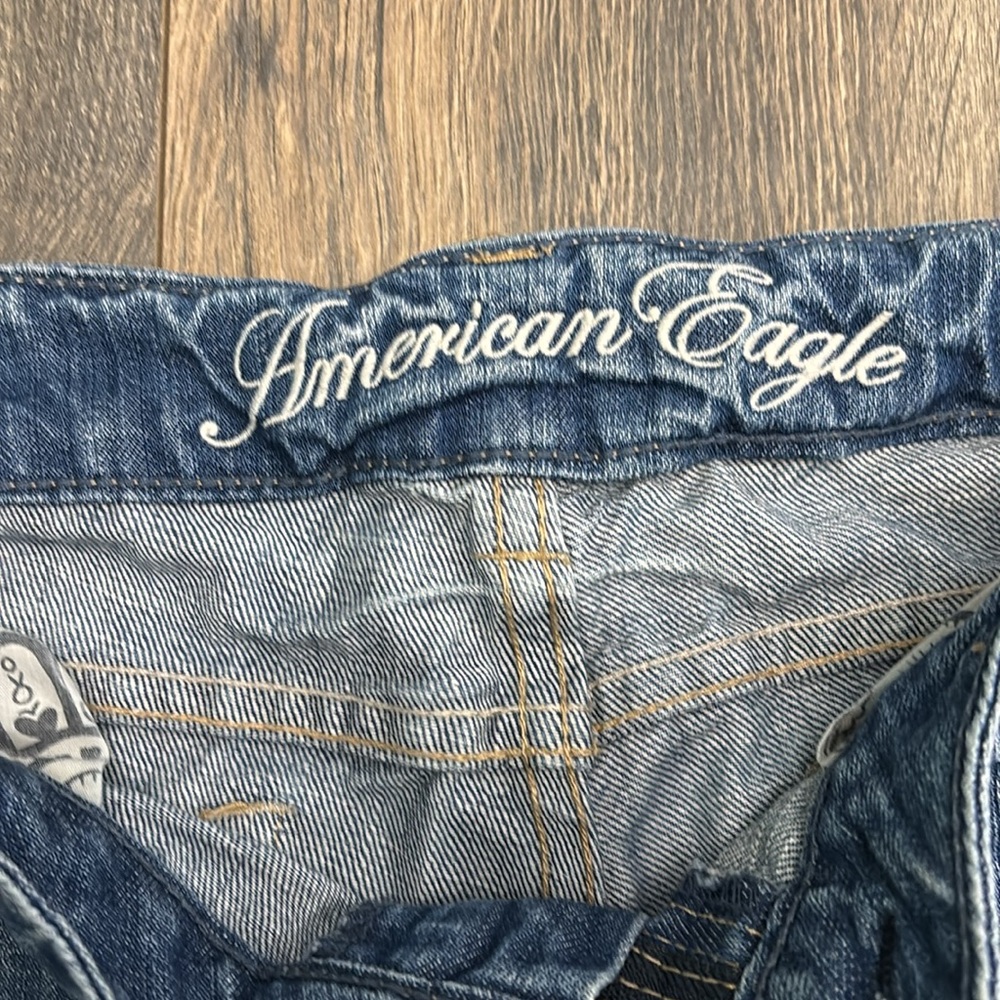 SOLD.American Eagle Low Rise Favorite Boyfriend Jean - Picture 8 of 10